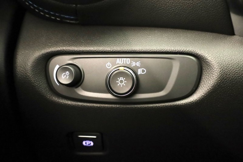 Used 2025 Chevrolet Blazer RS w/ Driver Confidence II Package image 28