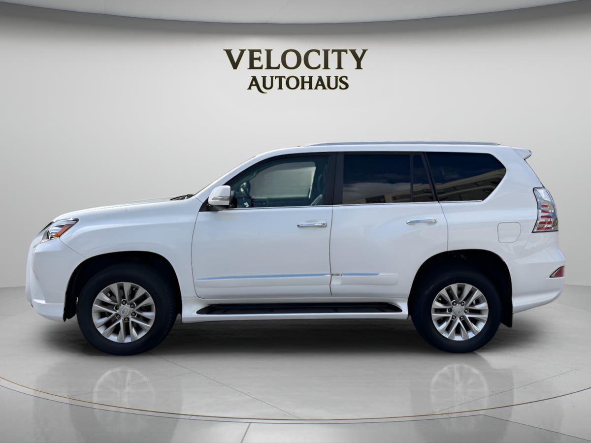Used 2017 Lexus GX 460 Premium w/ Premium Package AWD/4WD image 4