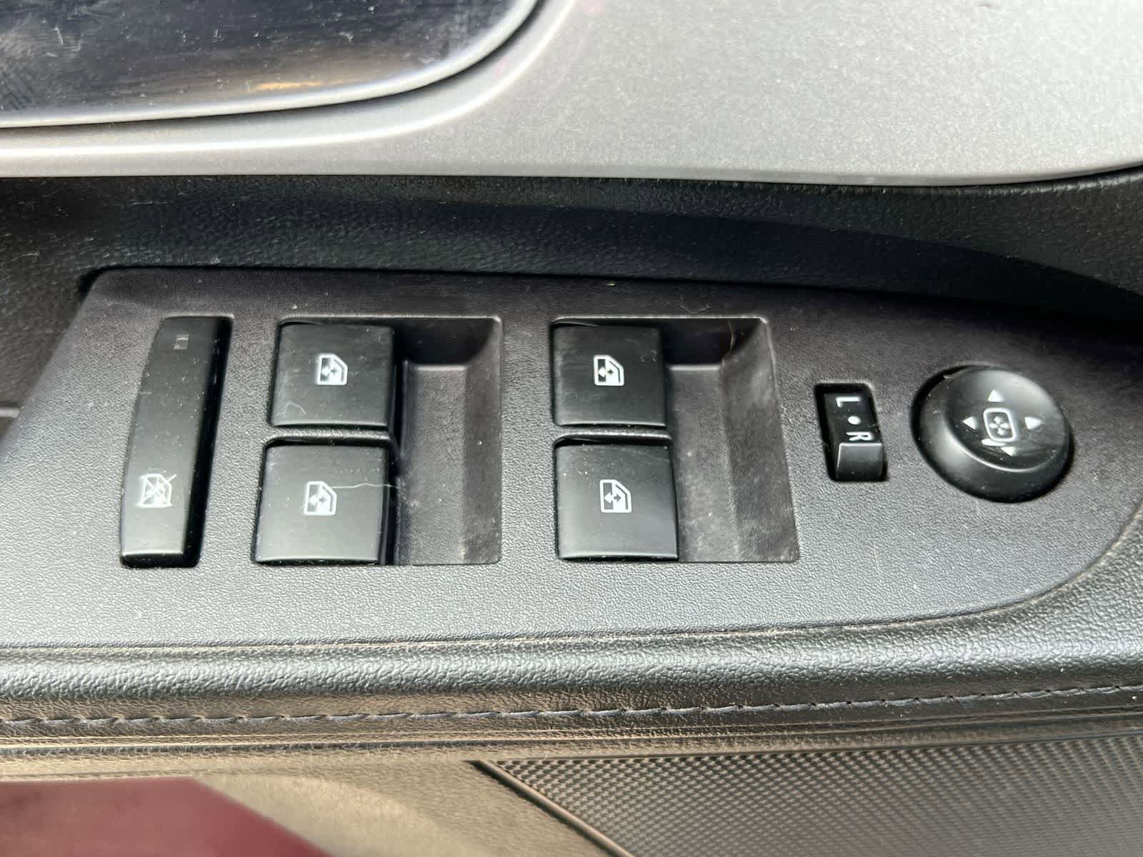 Used 2016 Chevrolet Equinox LT w/ Convenience Package FWD image 17