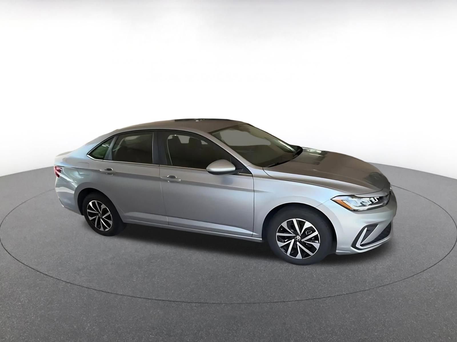 Used 2025 Volkswagen Jetta S FWD image 2
