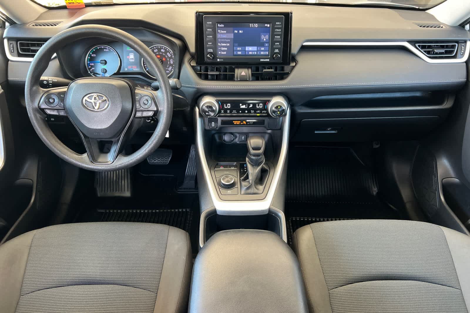 Certified 2022 Toyota RAV4 LE AWD/4WD image 3