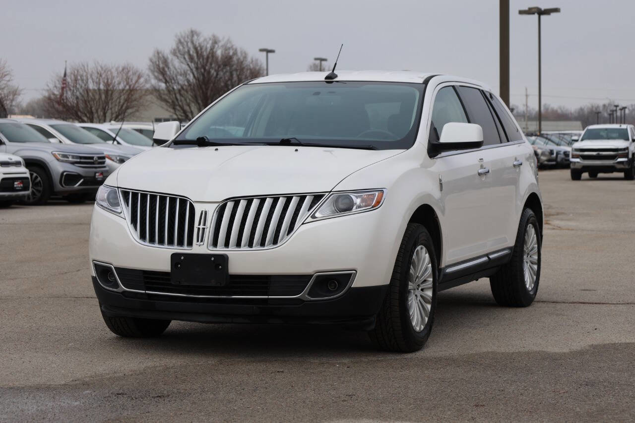Used 2011 Lincoln MKX 2WD image 6