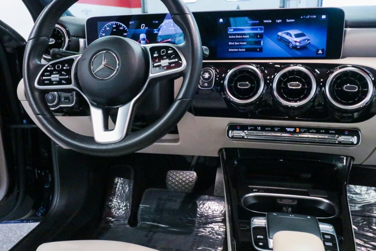 Used 2019 Mercedes-Benz A 220 image 23