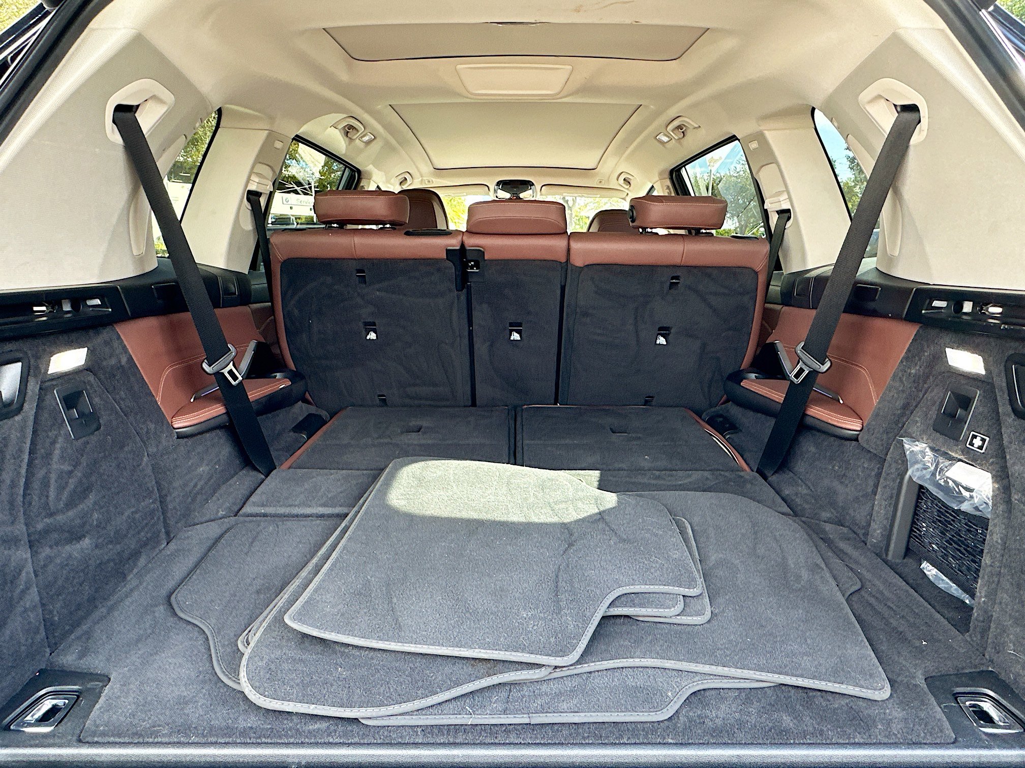 Certified 2024 BMW X7 xDrive40i w/ Premium Package image 28