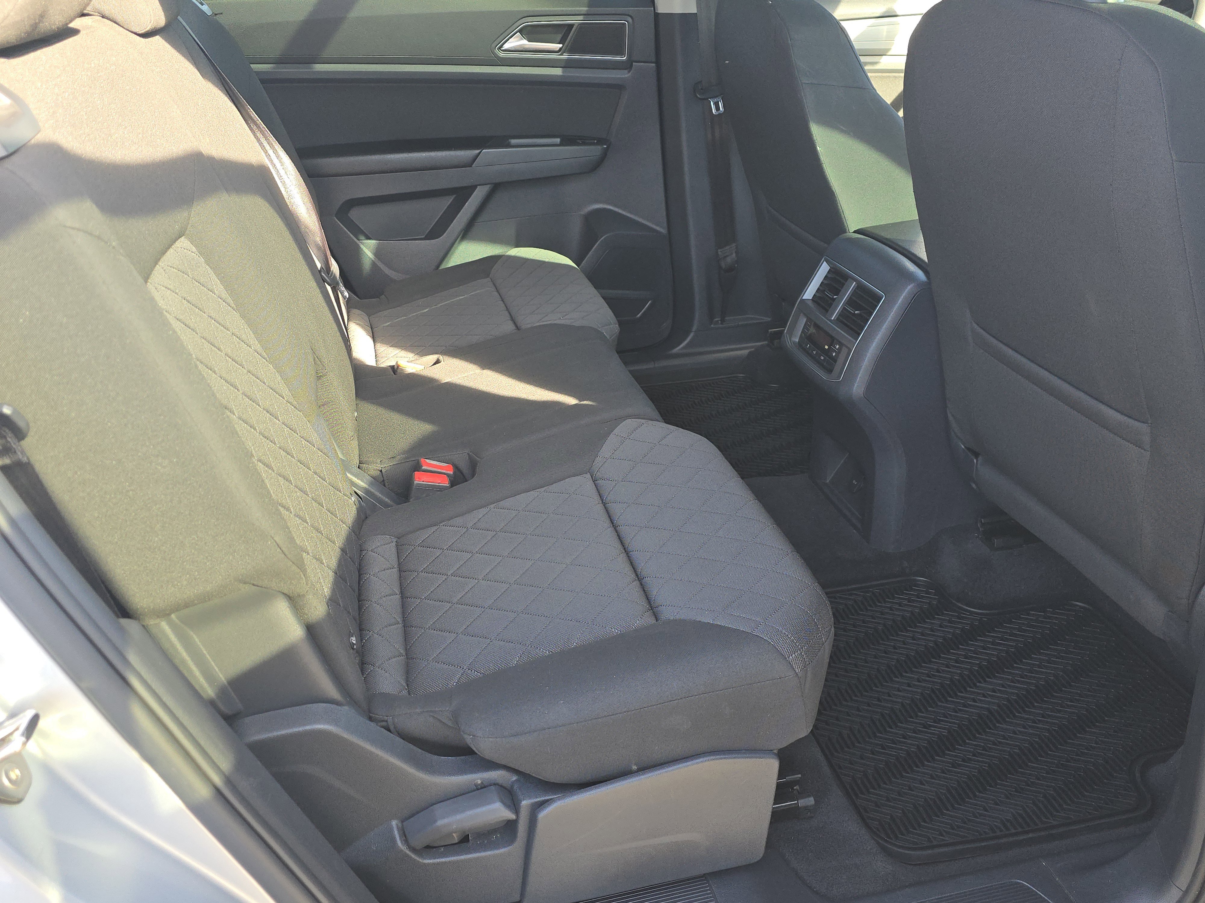 Used 2018 Volkswagen Atlas Launch Edition image 13