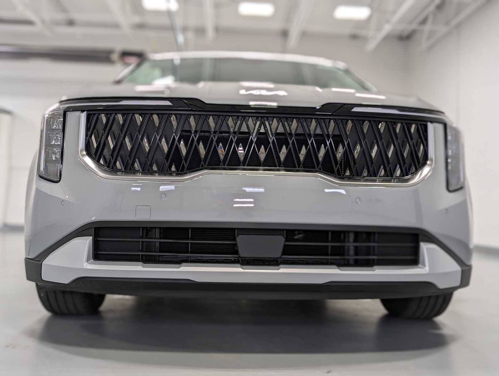 New 2026 Kia Carnival EX image 2