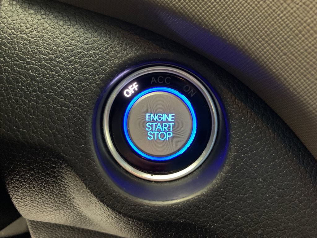 Used 2017 Hyundai Santa Fe SE w/ SE Ultimate Tech Package 03 image 16