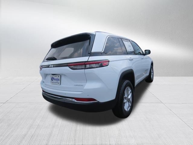 New 2026 Jeep Grand Cherokee Laredo RWD image 5