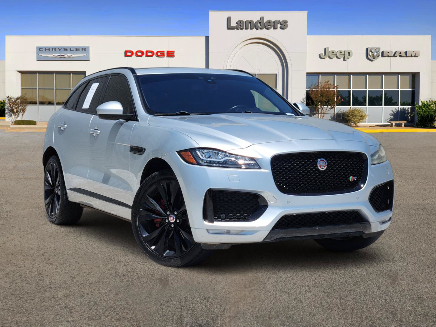 Used 2017 Jaguar F-PACE S AWD/4WD image 1