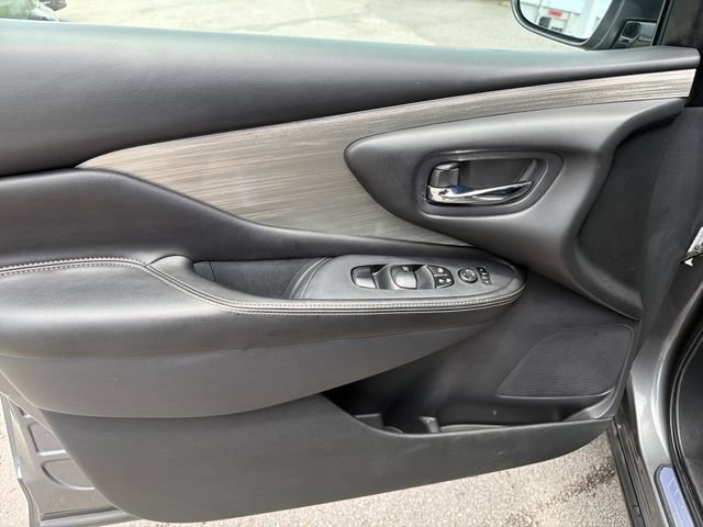 Used 2018 Nissan Murano S w/ Cargo Package FWD image 16