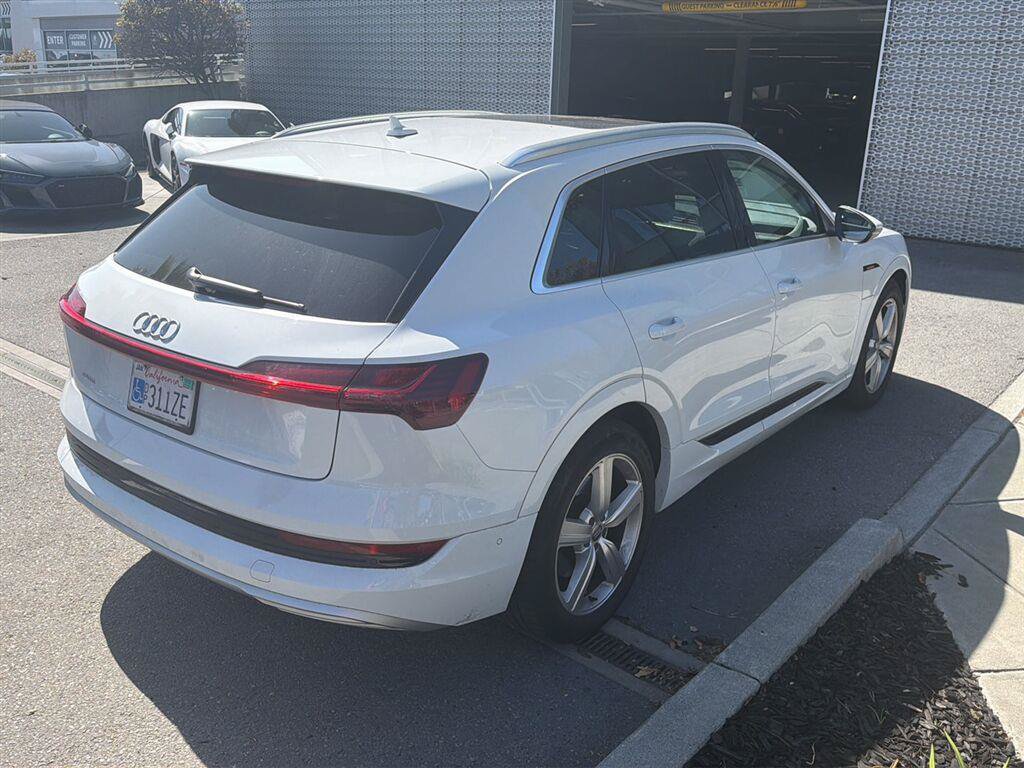 Used 2019 Audi e-tron Premium Plus AWD/4WD image 6