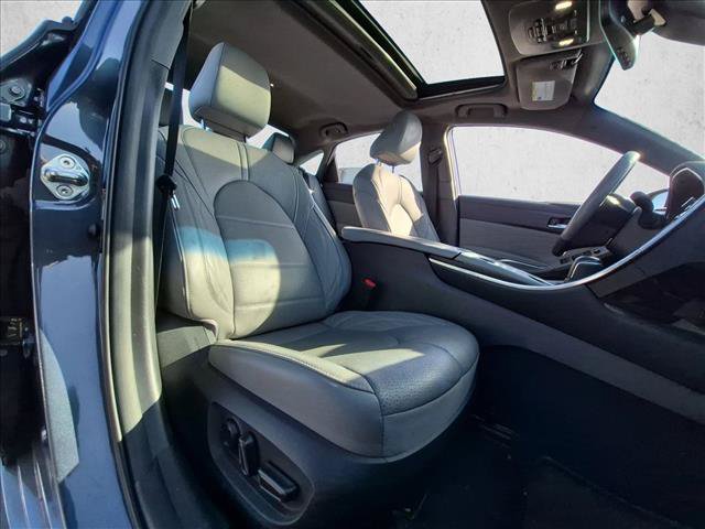 Used 2020 Toyota Avalon Limited w/ Advanced Safety Package FWD image 17