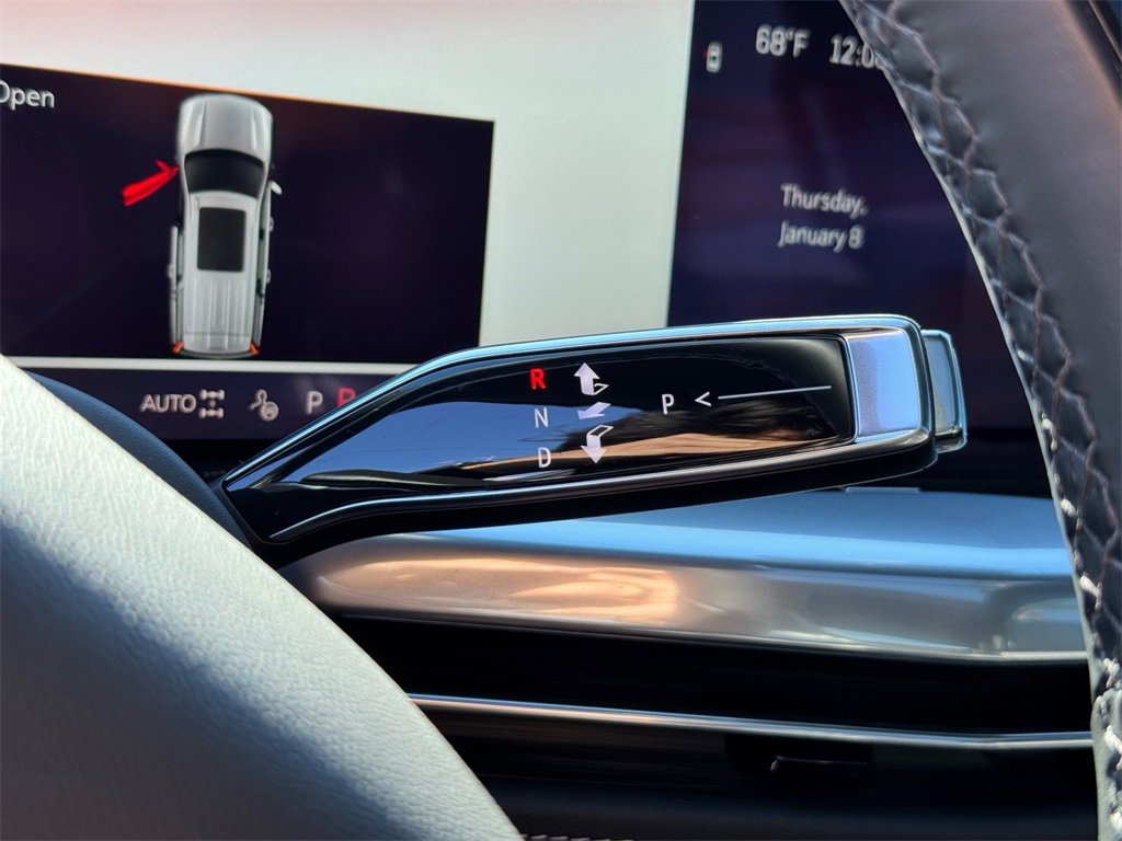 Used 2025 Cadillac Escalade Premium Luxury image 35