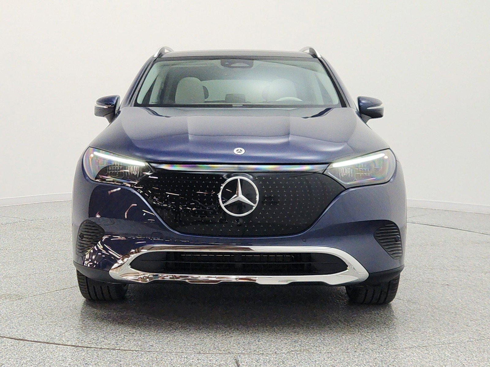 New 2026 Mercedes-Benz EQE 320 4MATIC SUV image 2