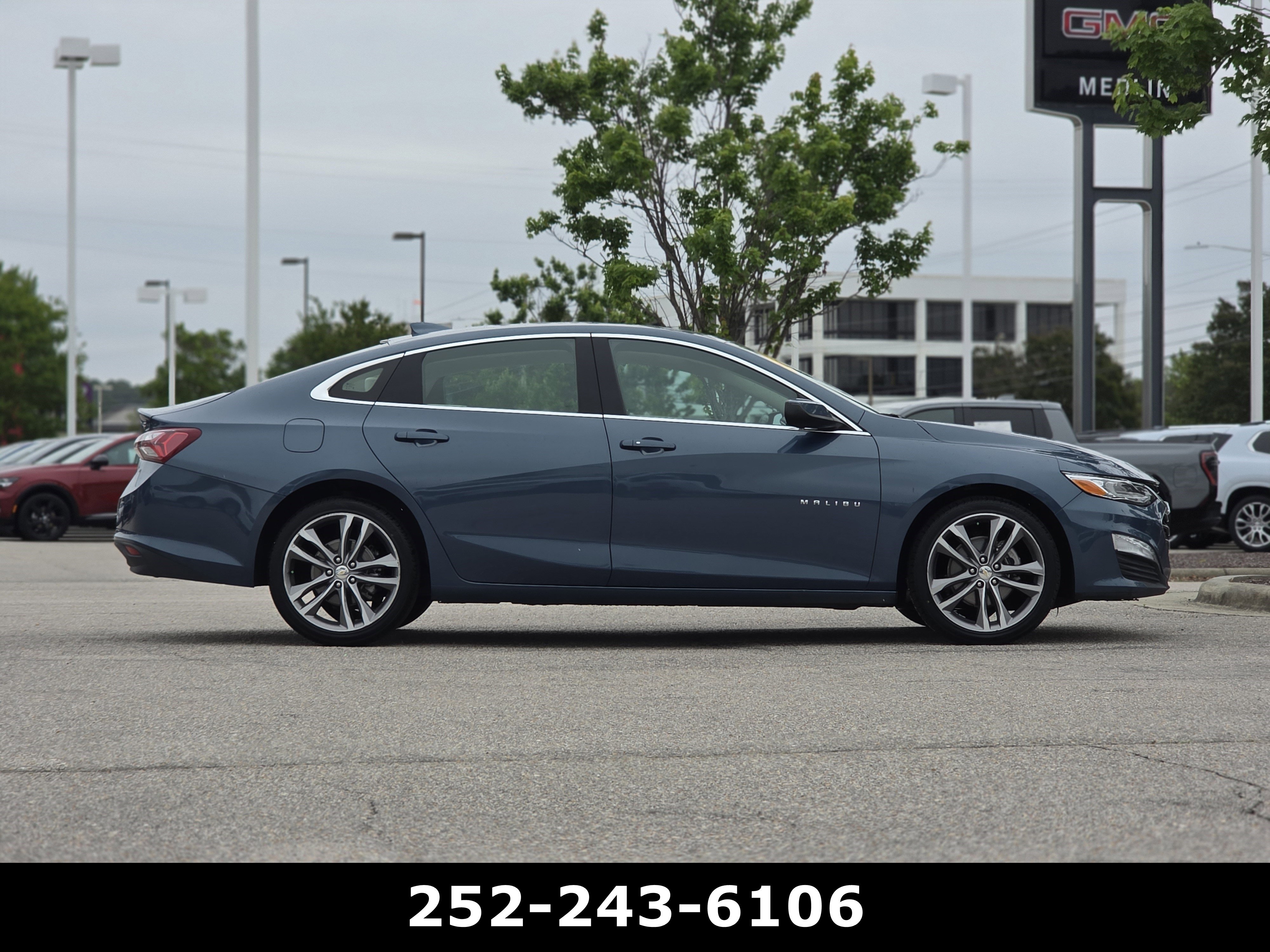 Used 2024 Chevrolet Malibu LT FWD image 8