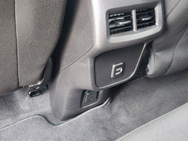 Used 2024 Chevrolet Equinox LT image 34