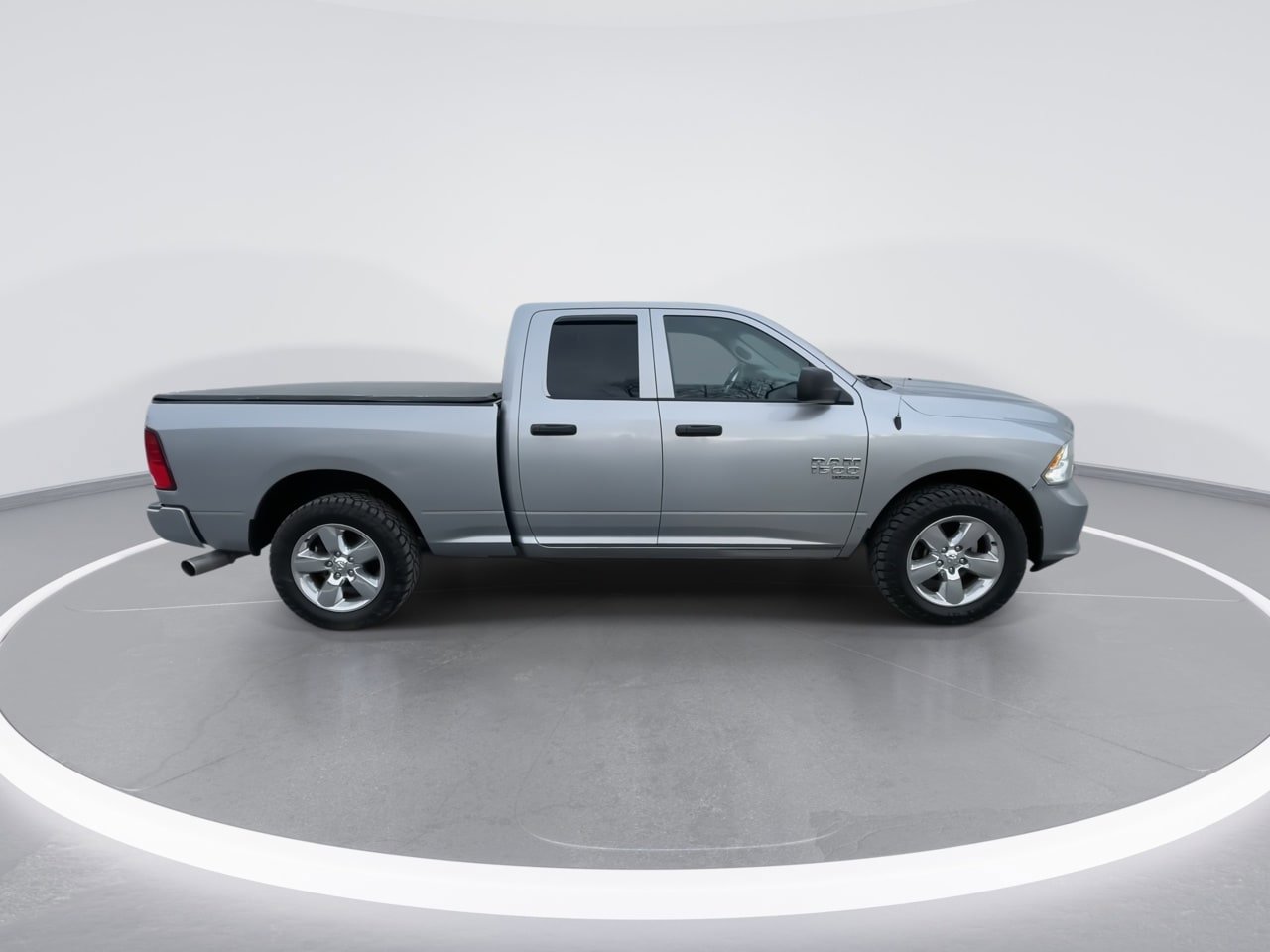 Used 2019 RAM 1500 Express w/ Express Value Package AWD/4WD image 22