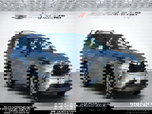 Used 2022 Toyota Highlander LE
