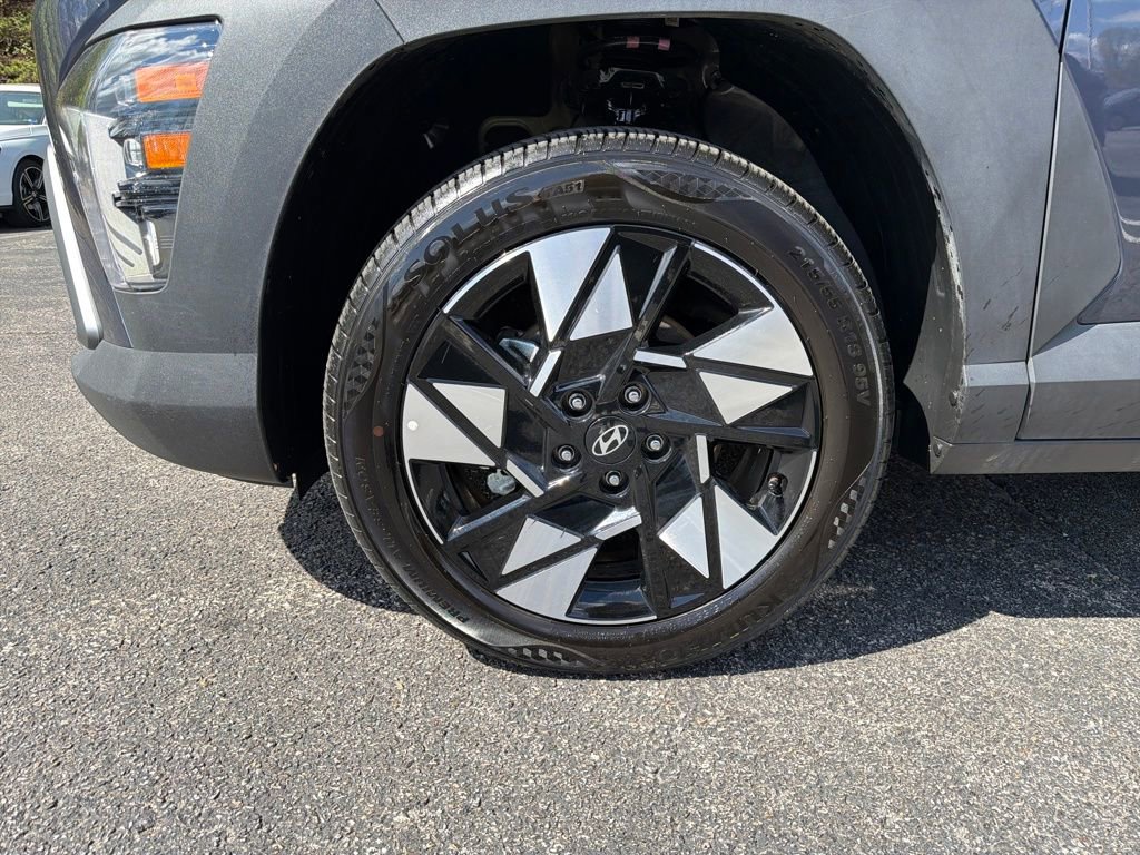 Used 2025 Hyundai Kona SEL image 26