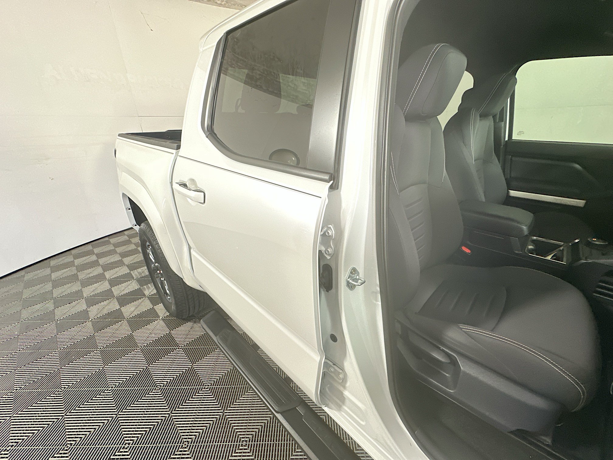 Used 2024 Toyota Tacoma TRD Sport RWD image 28