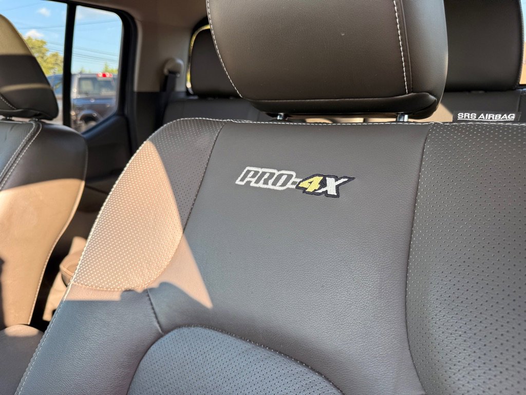 Used 2014 Nissan Frontier PRO-4X w/ Pro-4x Luxury Package image 13