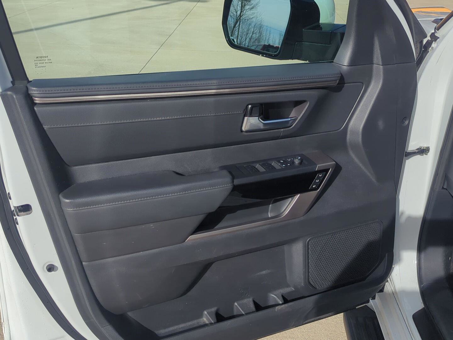 Used 2024 Toyota Sequoia Limited image 11