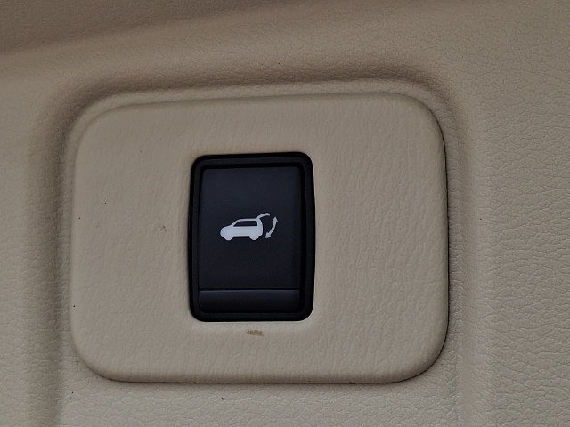 Used 2016 Nissan Murano Platinum w/ Platinum Technology Package AWD/4WD image 30