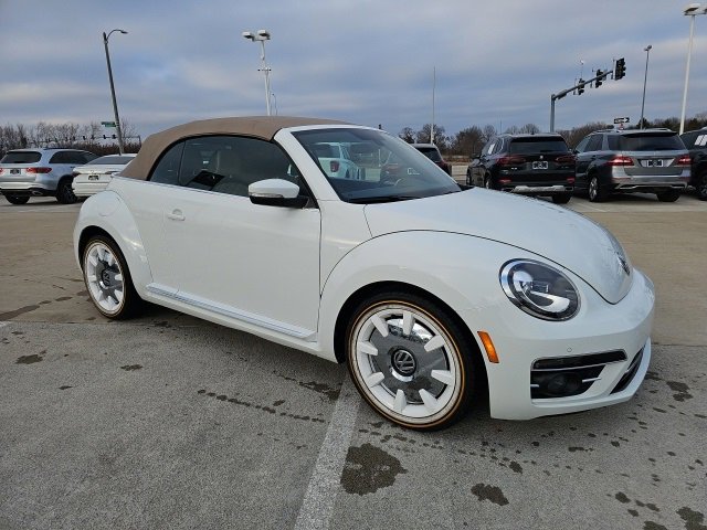Used 2019 Volkswagen Beetle 2.0T Final Edition SEL image 2