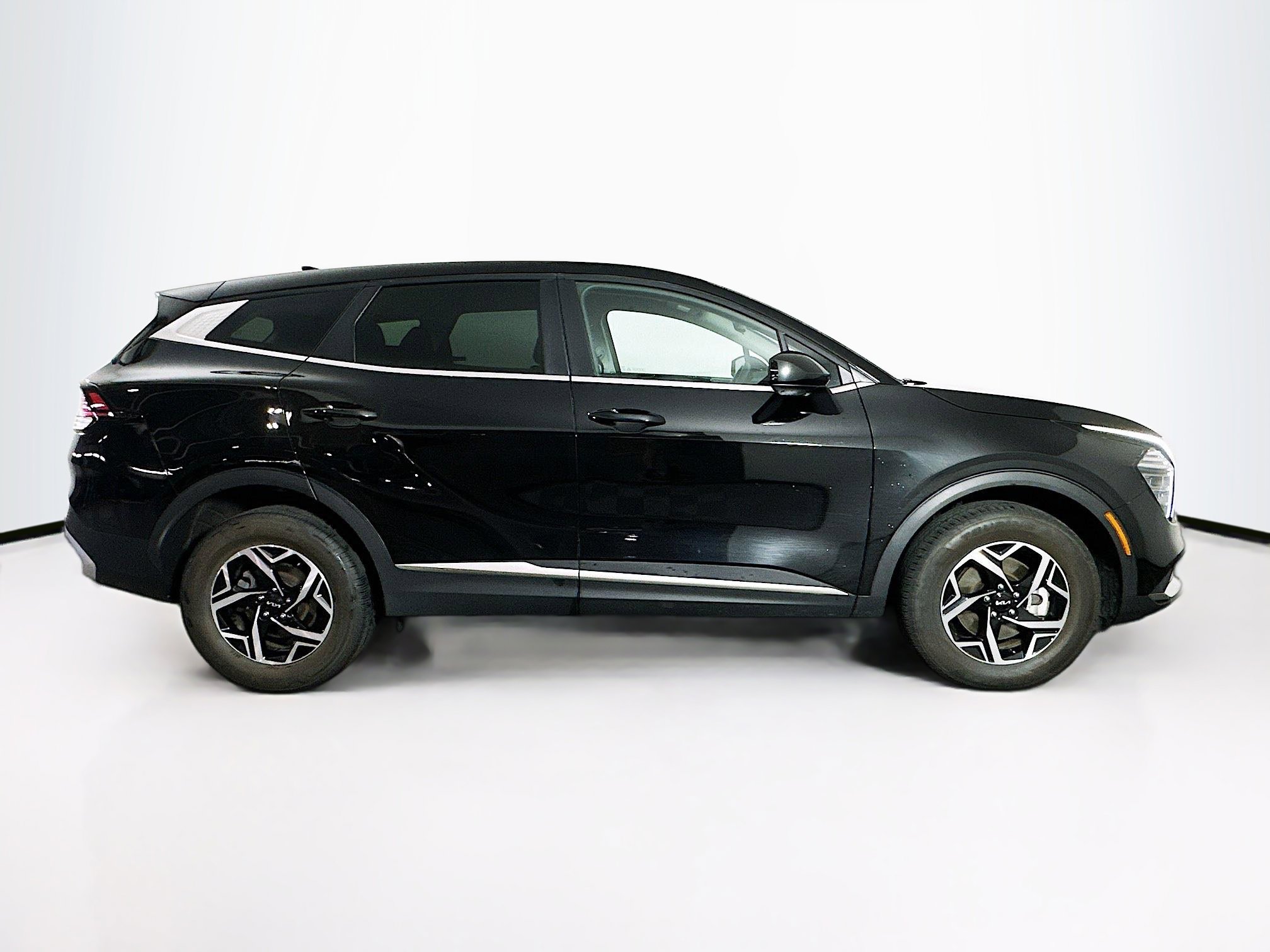Used 2025 Kia Sportage LX AWD/4WD image 10