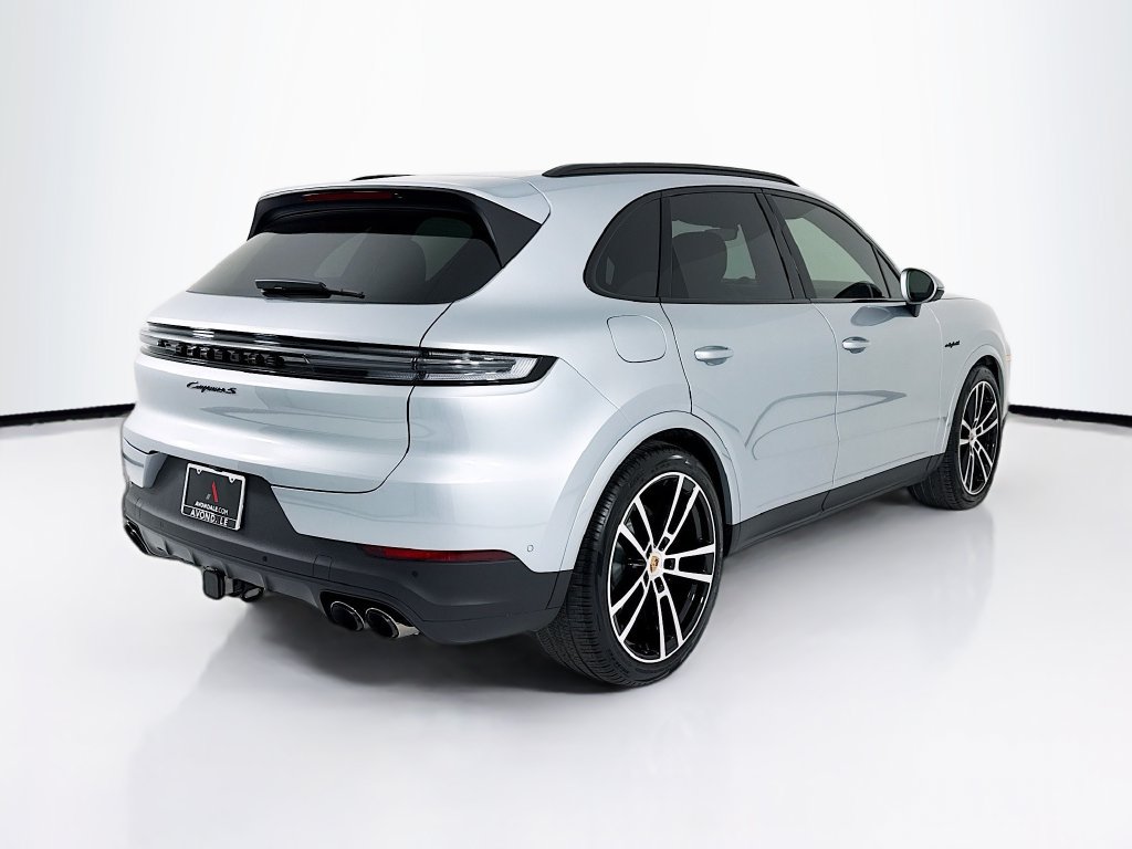 New 2026 Porsche Cayenne S AWD/4WD image 9