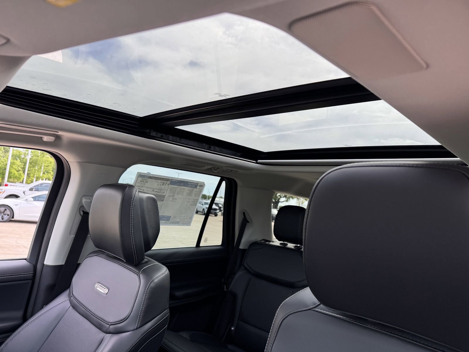 New 2026 Ford Expedition Platinum image 22