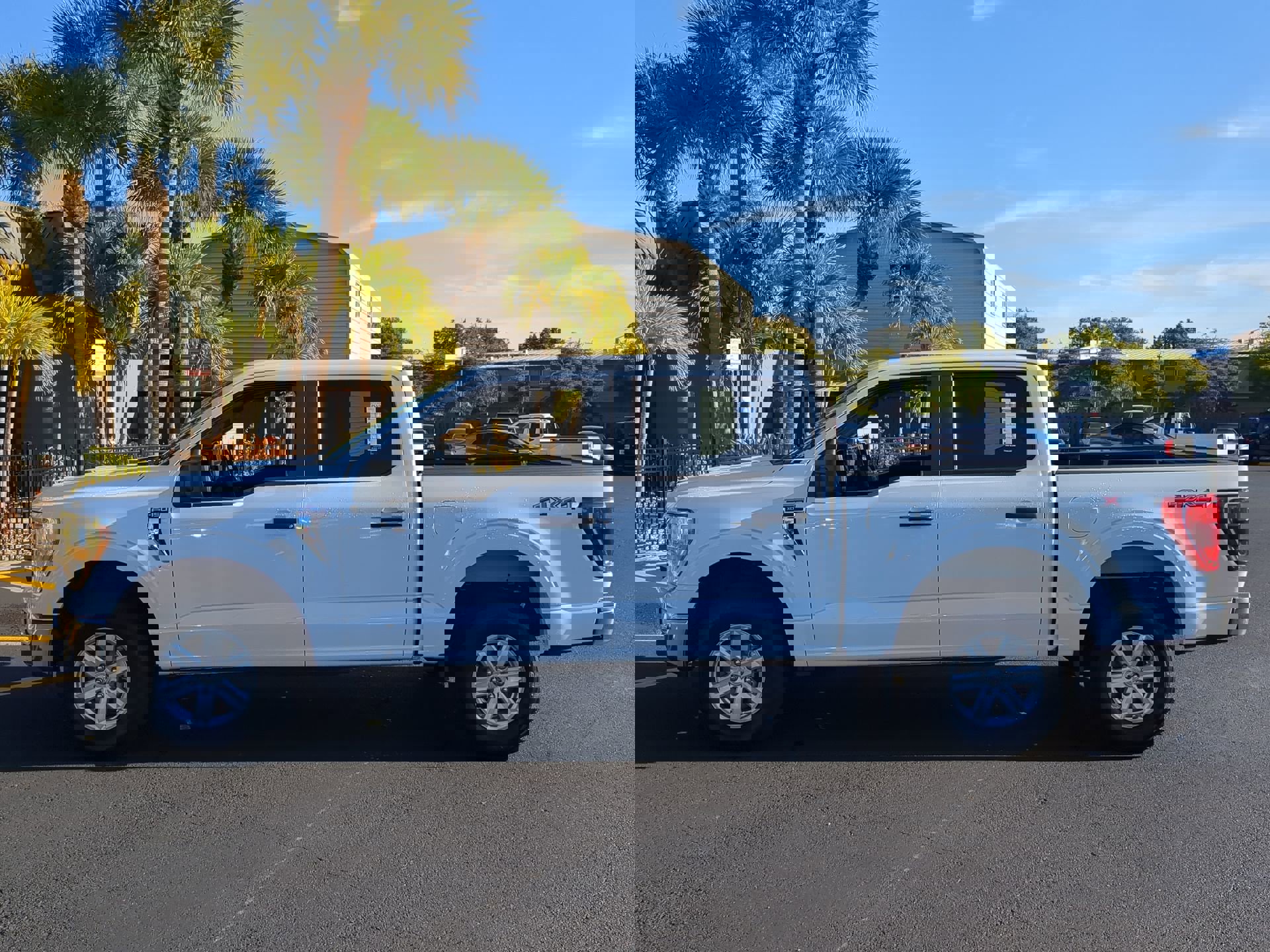 Used 2021 Ford F150 XLT image 9