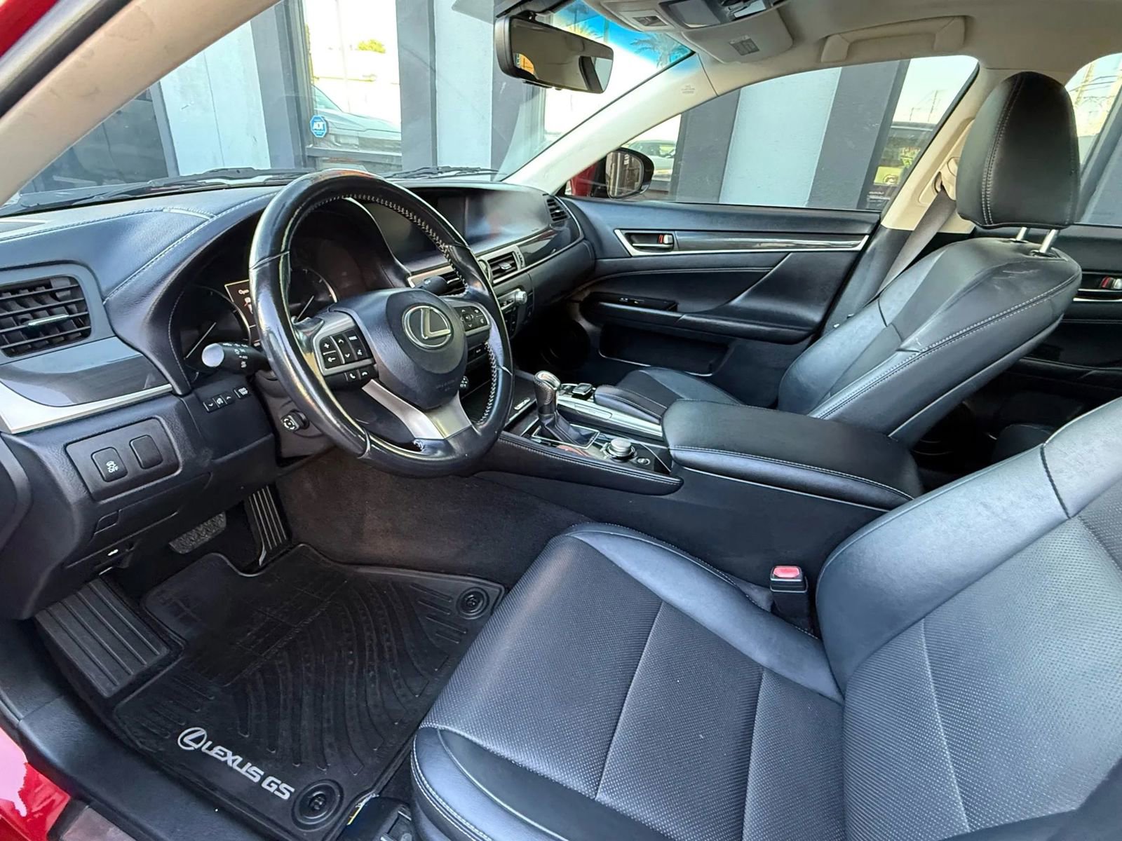 Used 2016 Lexus GS 200t image 9