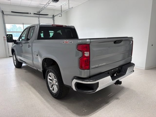 Used 2025 Chevrolet Silverado 1500 LT w/ Max Trailering Package AWD/4WD image 5