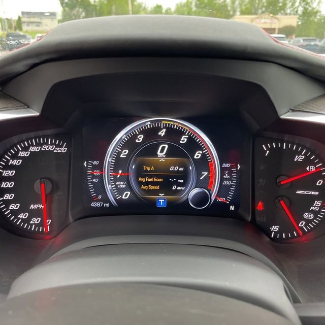 Used 2018 Chevrolet Corvette Z06 RWD image 16