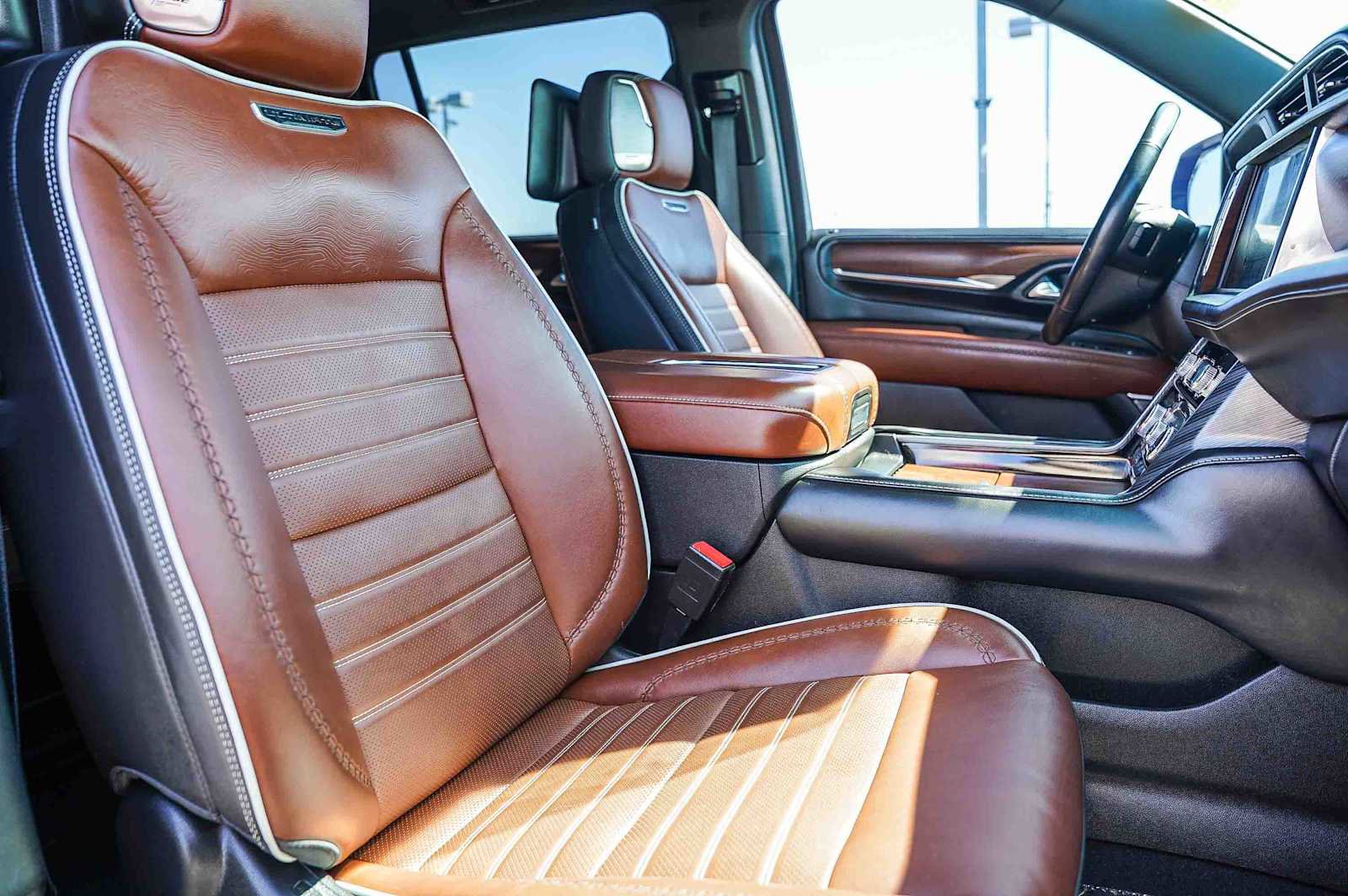 Used 2023 GMC Yukon XL Denali Ultimate image 17