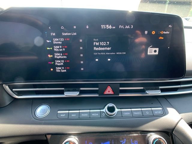 Used 2024 Hyundai Elantra SEL FWD image 16