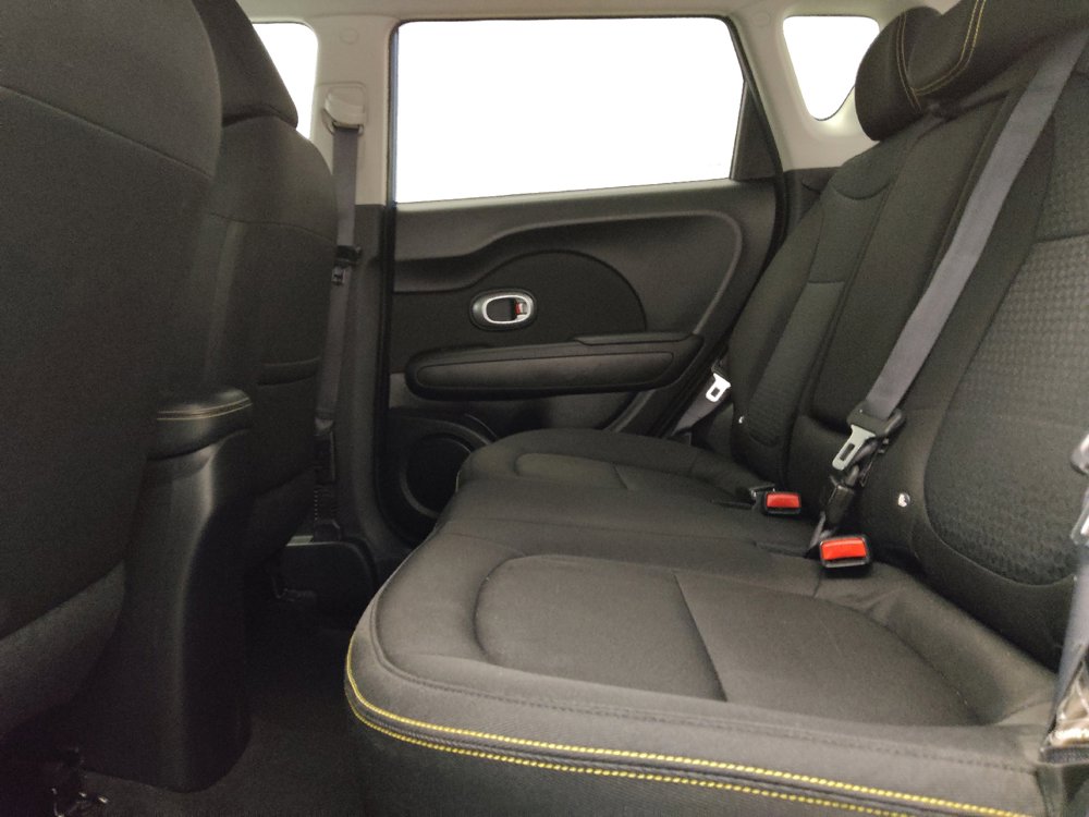 Used 2016 Kia Soul + w/ Designer's Package FWD image 18
