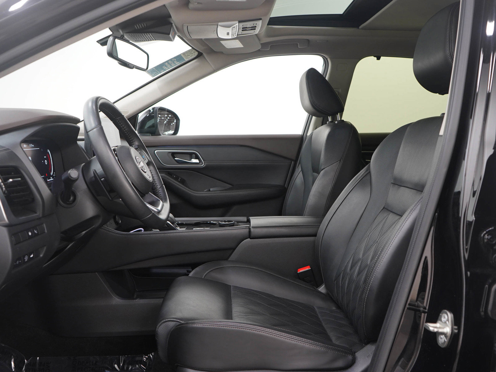 Used 2023 Nissan Rogue Platinum image 27