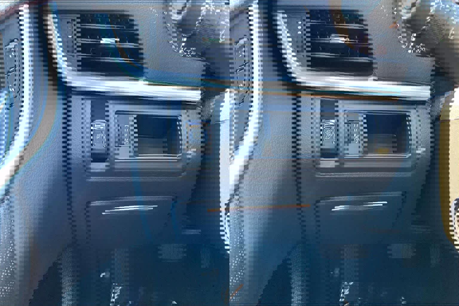 Used 2019 Cadillac XTS Luxury image 32