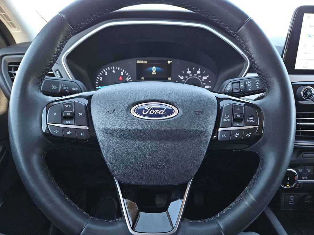 Used 2022 Ford Escape SEL image 24