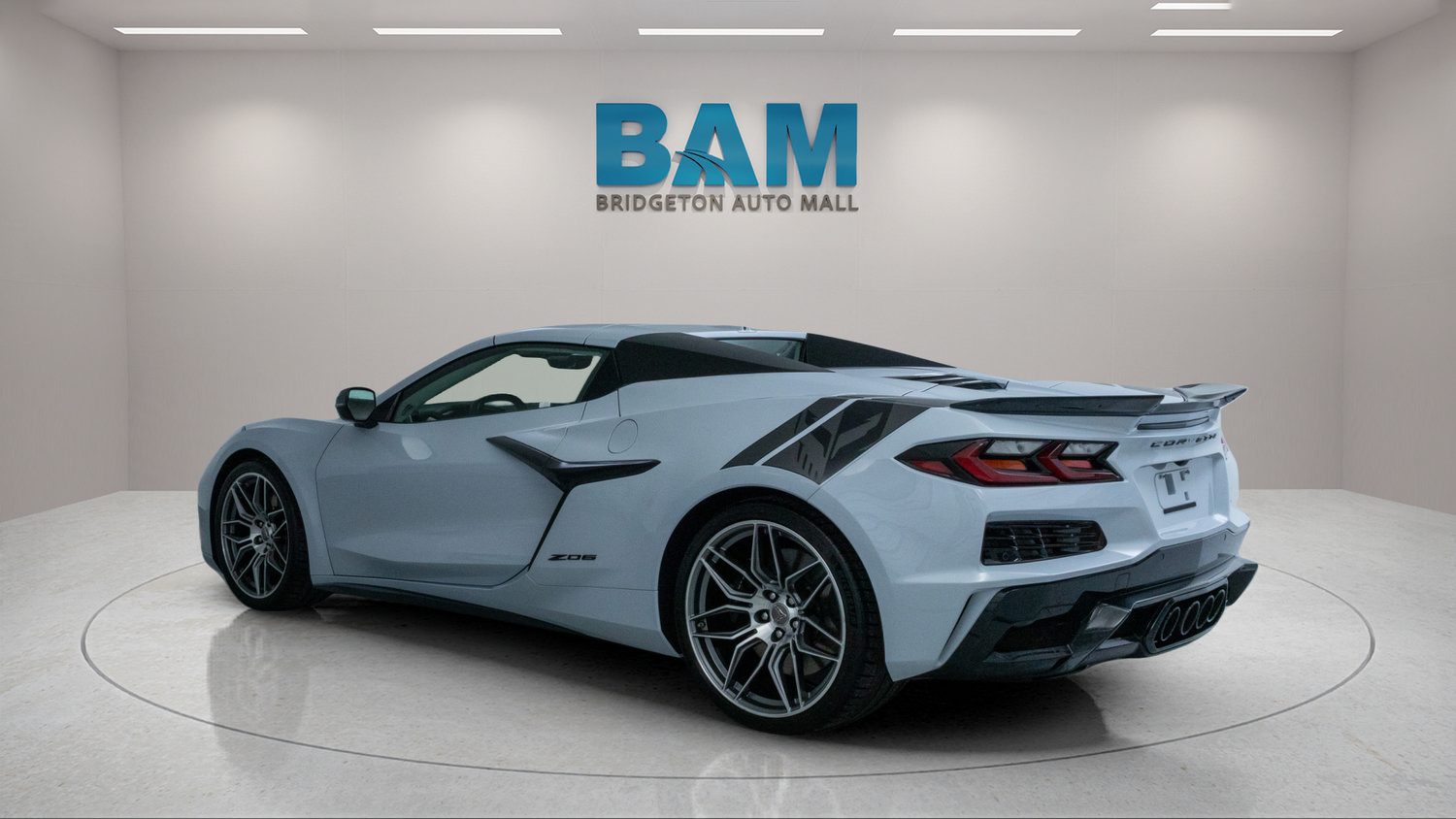 Used 2024 Chevrolet Corvette Z06 RWD image 5