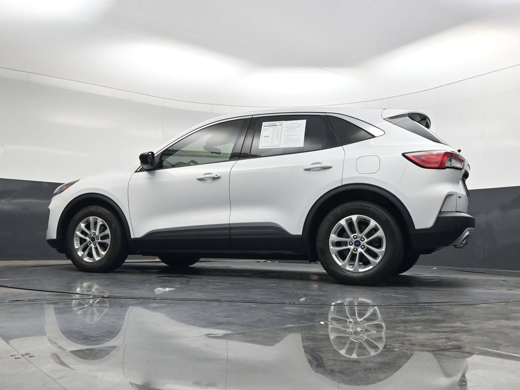 Used 2022 Ford Escape SE w/ Convenience Package FWD image 40