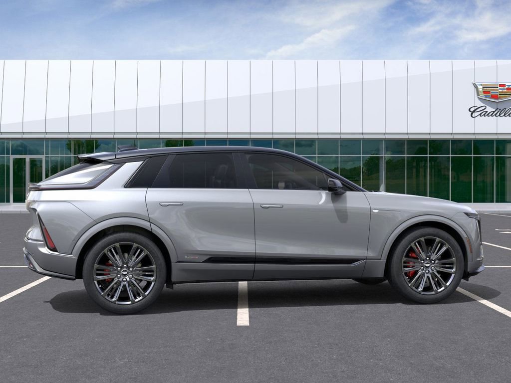New 2026 Cadillac Lyriq V AWD/4WD image 5