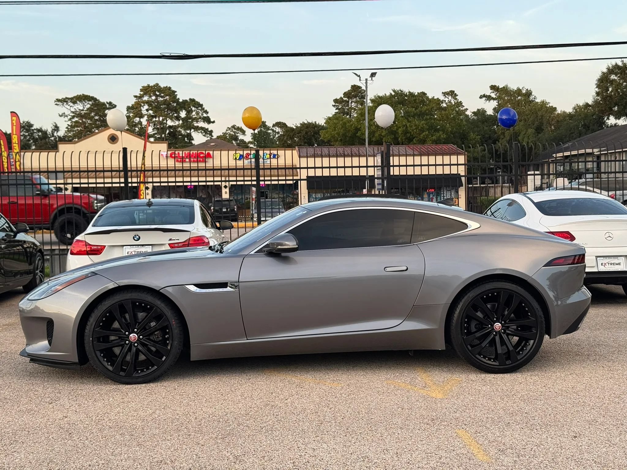 Used 2020 Jaguar F-TYPE Coupe RWD image 10