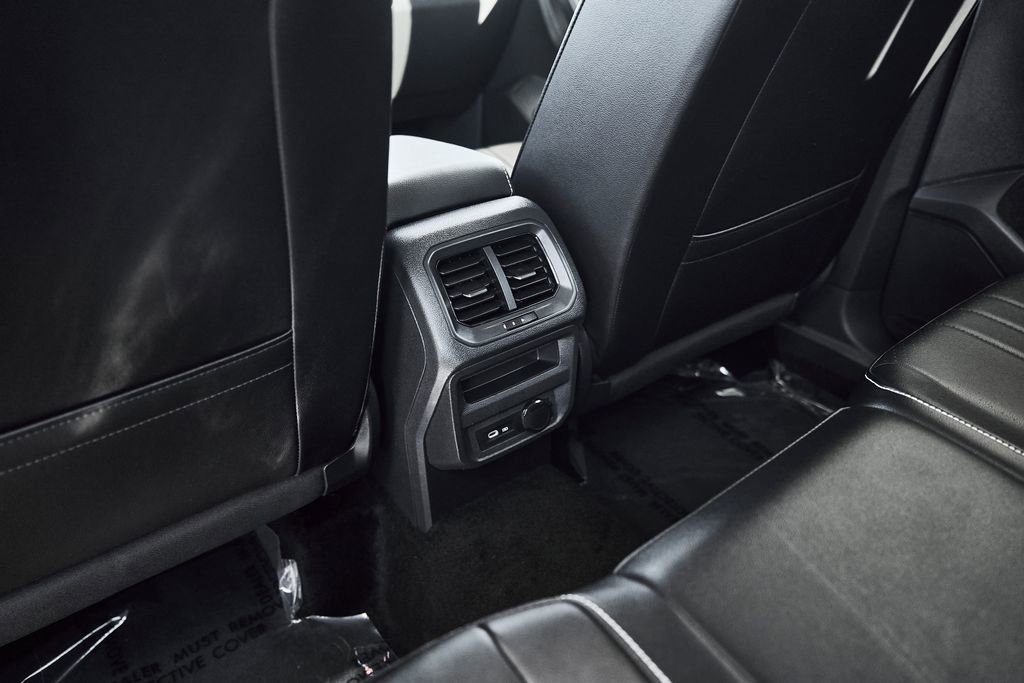 Used 2024 Volkswagen Tiguan Wolfsburg Edition FWD image 24