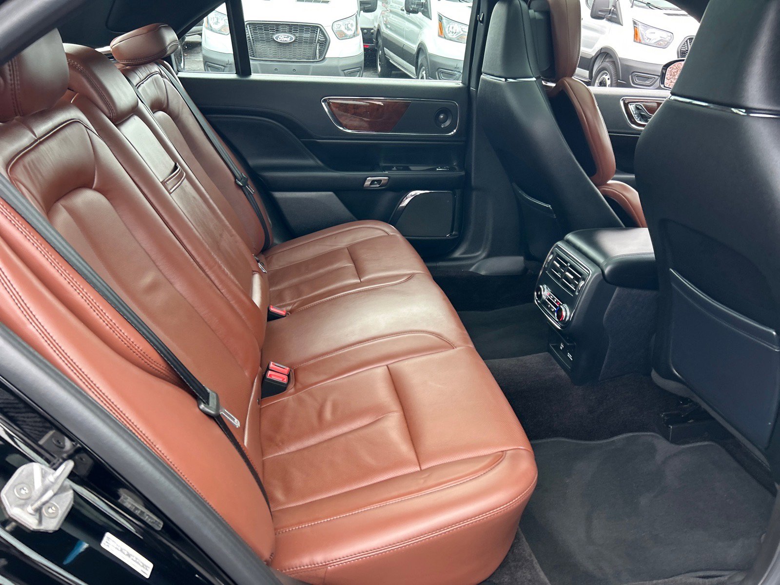 Used 2018 Lincoln Continental Reserve image 18