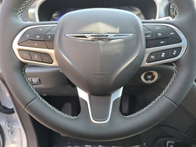 New 2026 Chrysler Pacifica Select image 31