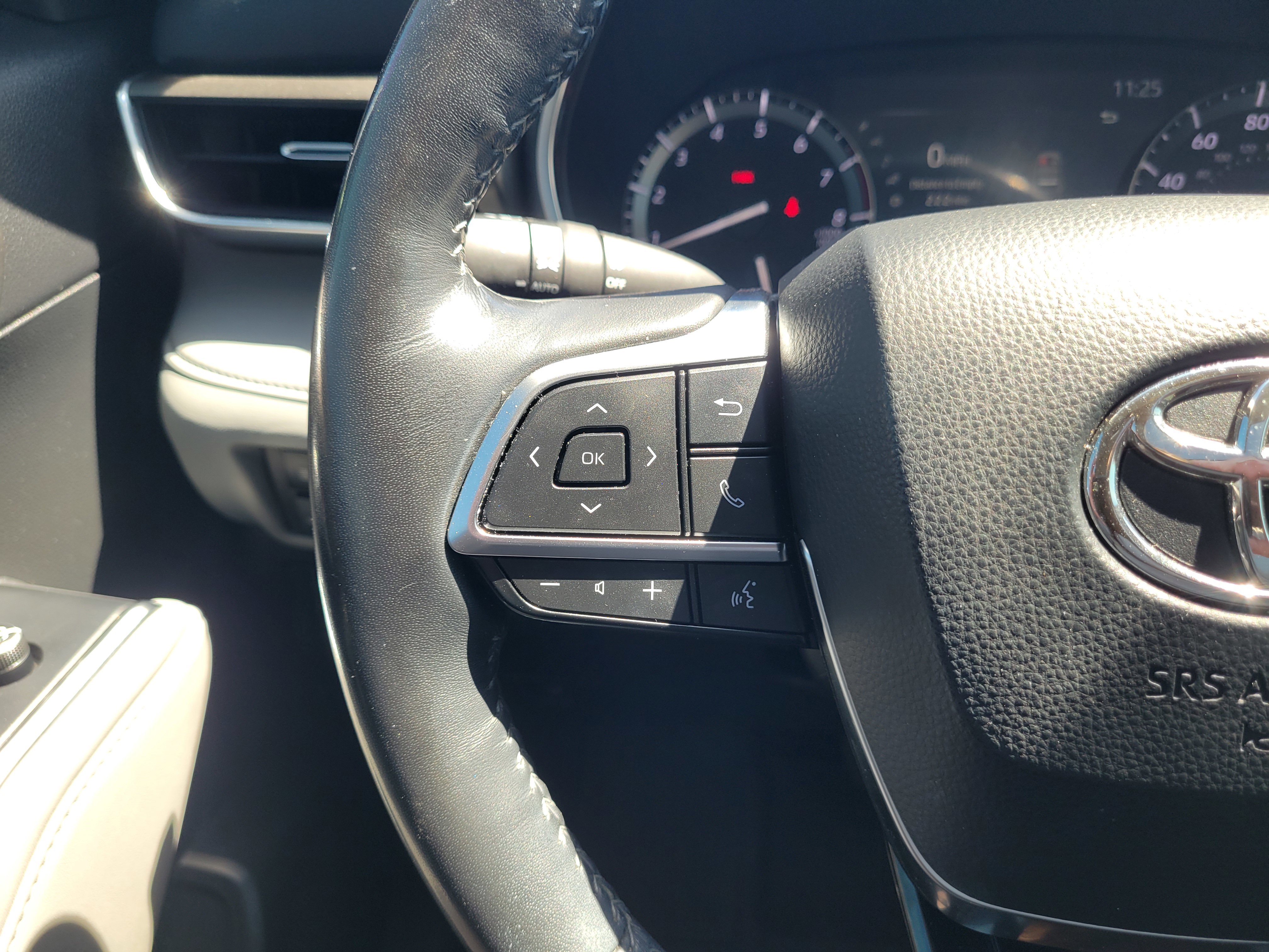 Used 2020 Toyota Highlander Limited AWD/4WD image 27