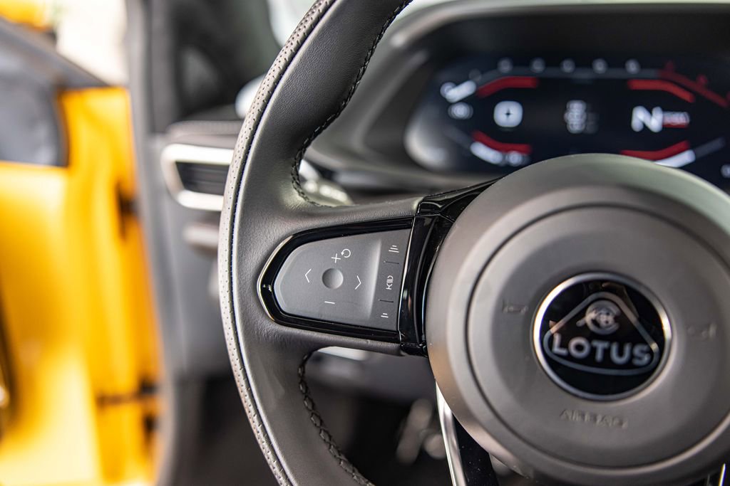 Used 2025 Lotus Emira RWD image 22